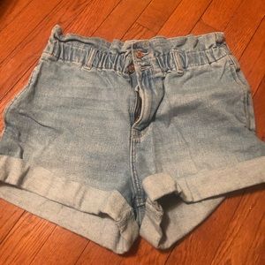 Hollister Jean Mom Shorts